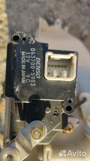 Сервопривод заслонки печки toyota 063700-5970