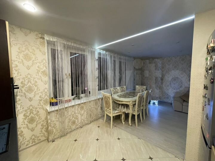 3-к. квартира, 70 м², 10/16 эт.