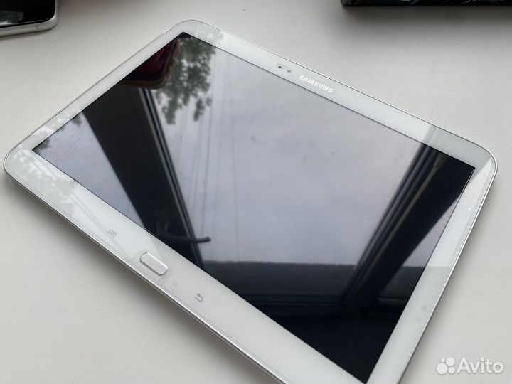 Планшет Samsung Galaxy Tab 3 10.1 P5200