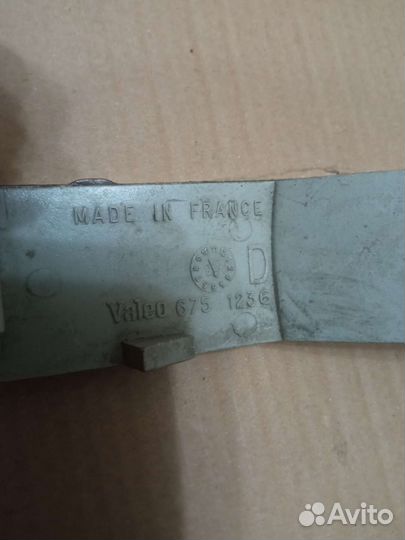 Peugeot 605 правый поворотник