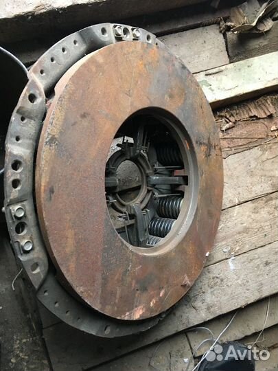 Продам корзину(диск сцепления) на мзкт
