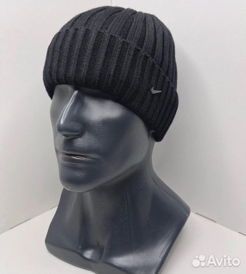 Мужская зимняя шапка