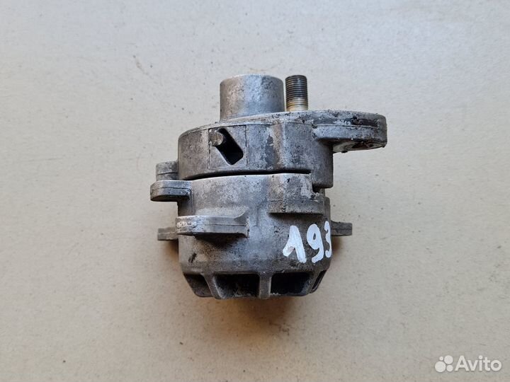 Натяжитель приводного ремня mercedes-benz W210