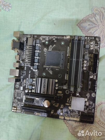 Материнская плата