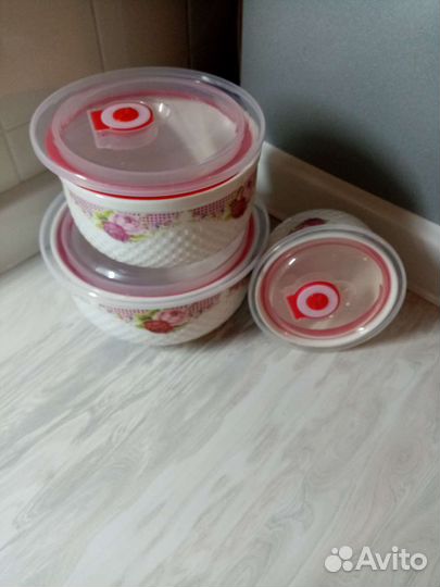 Набор керамических контейнеров - салатников