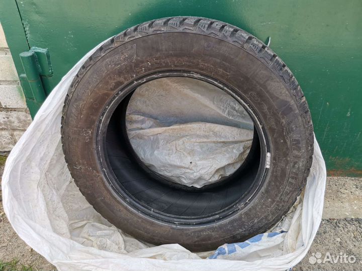 Michelin X-Ice North 4 215/55 R16 97T