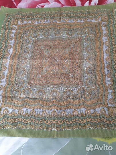 Платок шёлковый