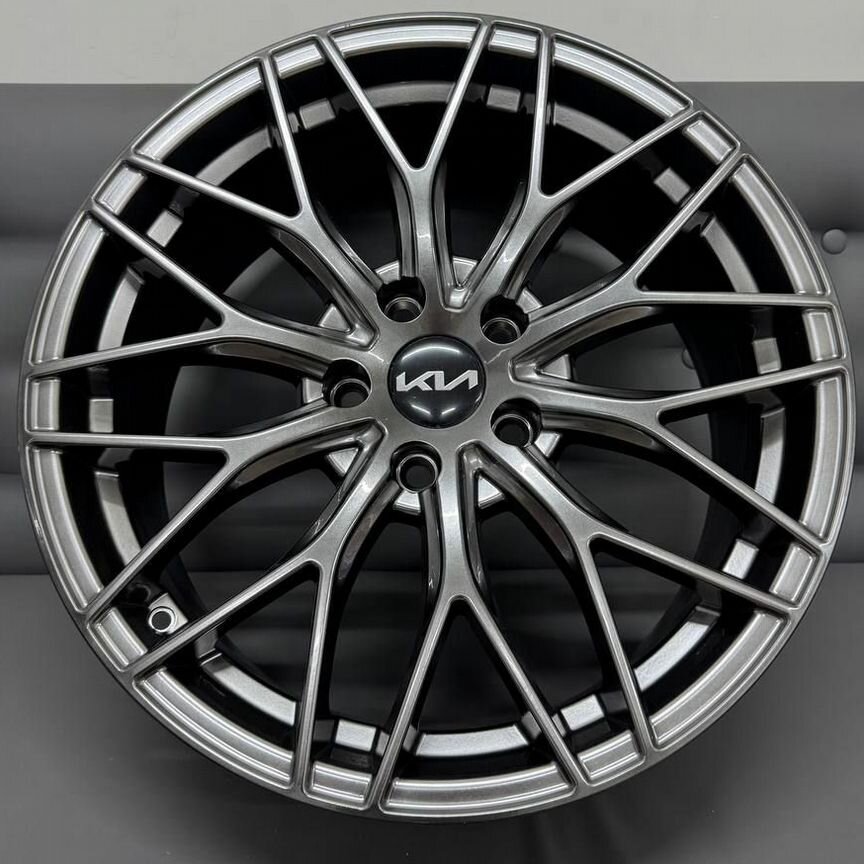Литые диски Blitz 8×R18 5×114.3