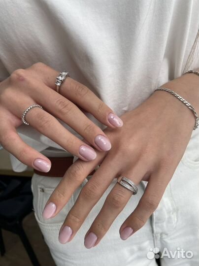Нужны модели на маникюр
