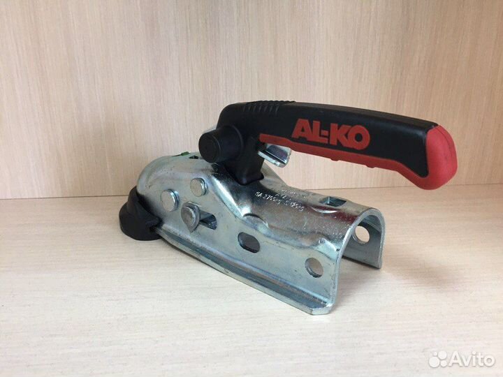 Замковое устройство прицепа d50 2700/120 кг AK 300