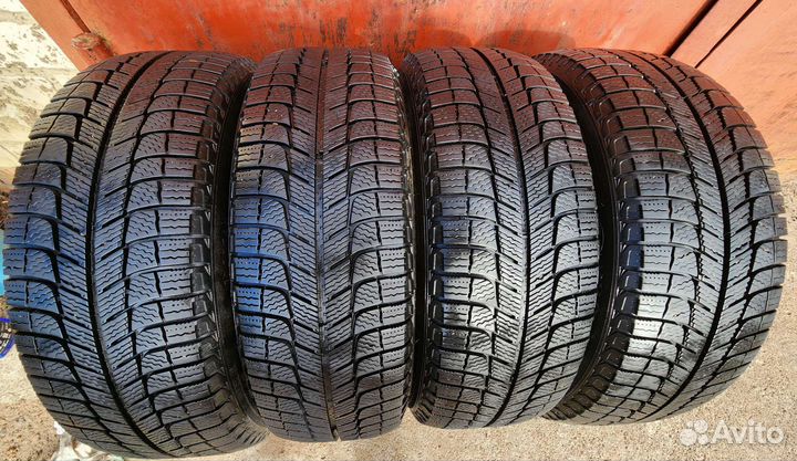 Michelin X-Ice XI3 215/60 R16