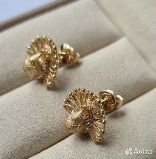Золотые серьги