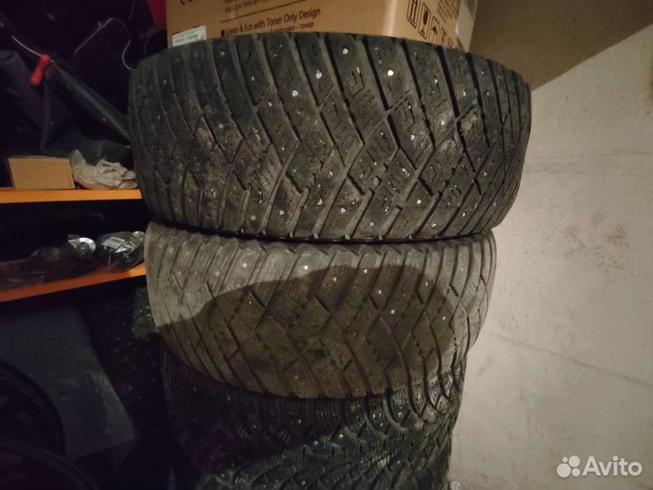 Goodyear Ultragrip Ice Arctic 215/65 R16