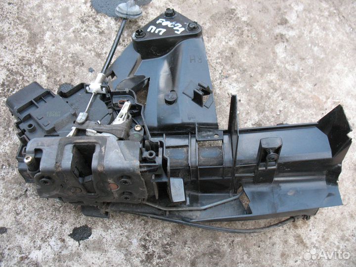Замок передней двери Ford Focus 2