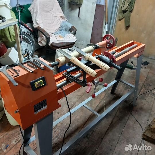 Токарный станок по дереву. Кратон WML-1000-550C