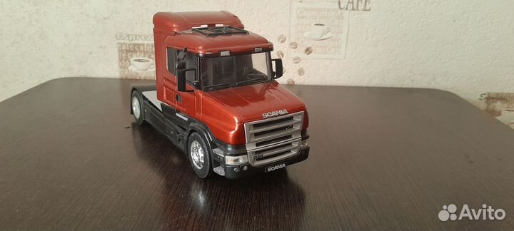 Модель scania 1/32