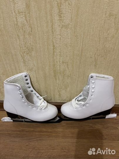 Коньки фигурные и раздвижные новые