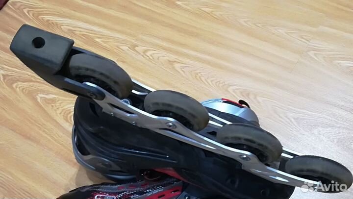 Роликовые коньки