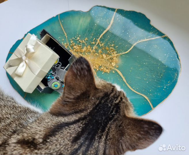 Подставка из смолы