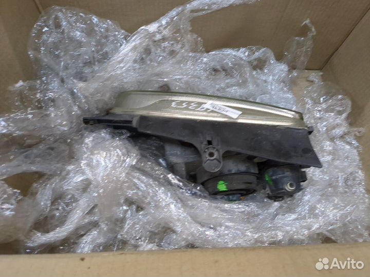 Фара (передняя) Peugeot Partner, 2001