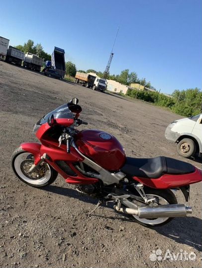 Продам Honda VTR 1000F