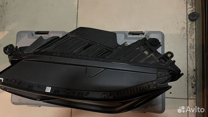 Volkswagen Touareg 3.с 2018г.Фара левая Leb