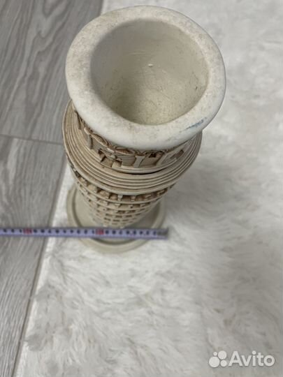 Статуэтка Пизанской башни привезли из Италии