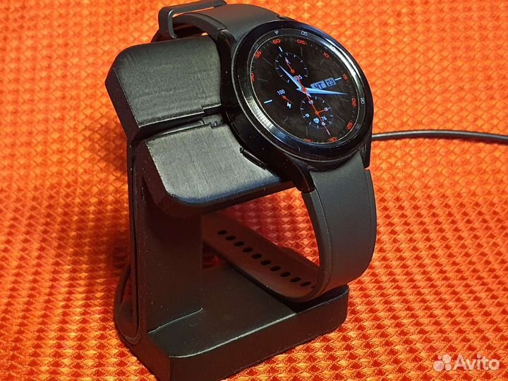 Подставка для беспроводной зарядки часов