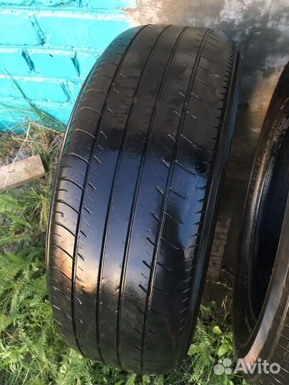 Yokohama E70B 215/60 R16
