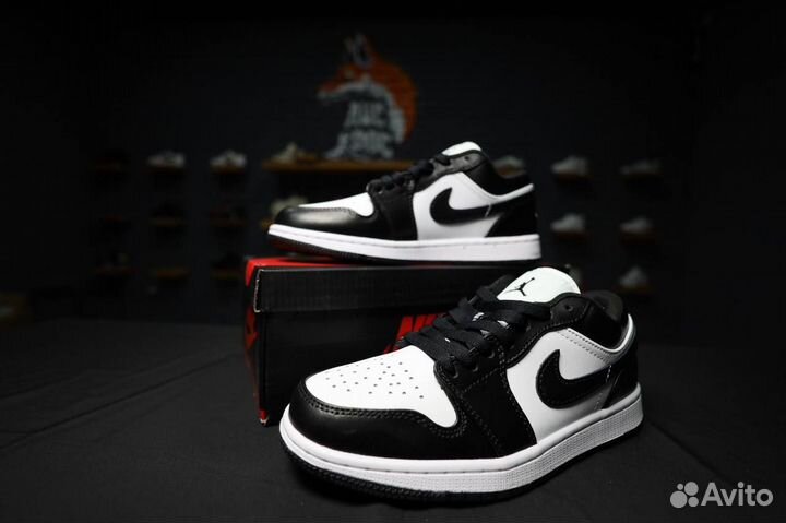 Кроссовки Nike Air Jordan 1 Low Black White