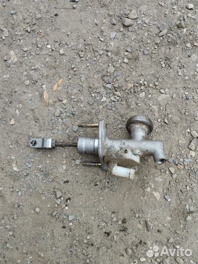 Главный цилиндр сцепления Nissan Almera N16