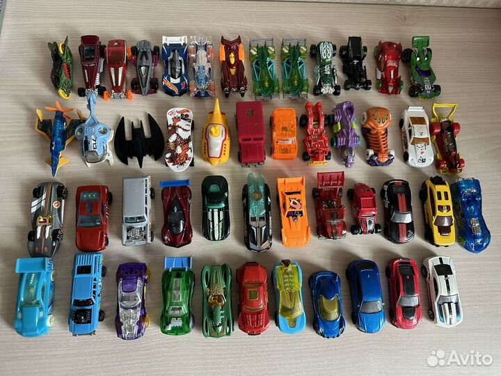 Hot wheels машинки