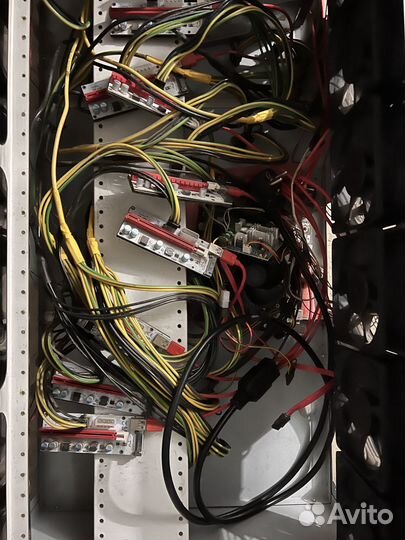 Риг ферма закрытый с тушкой на 10 видеокарт