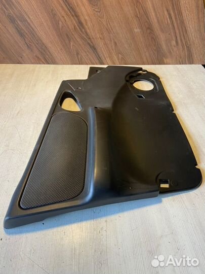 Обшивка двери передняя левая Chevrolet Niva 2020