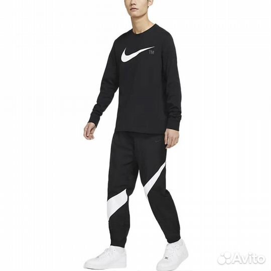 Спортивные штаны Nike Swoosh