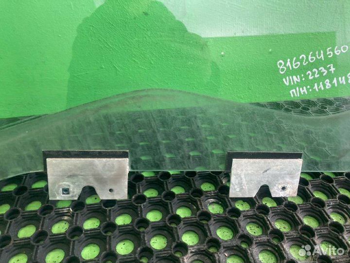 Стекло двери MAN TGX