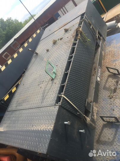 Гидравлический пандус