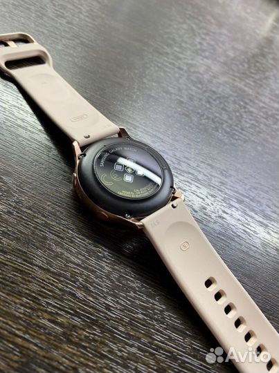 Samsung galaxy watch active 40 мм