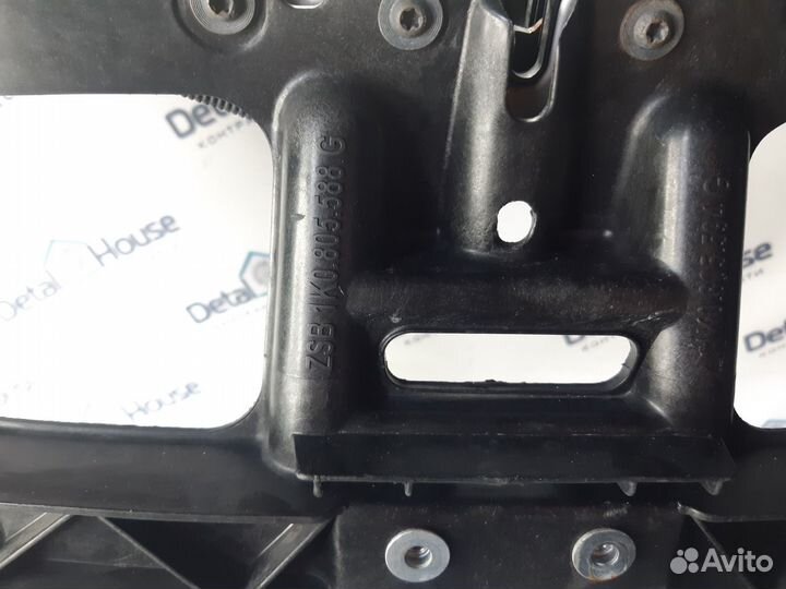 Передняя панель (телевизор) Volkswagen Jetta 5