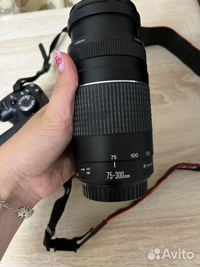 Зеркальный фотоаппарат canon 550d