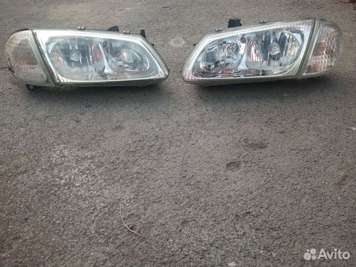 Фара Nissan bluebird sylphy