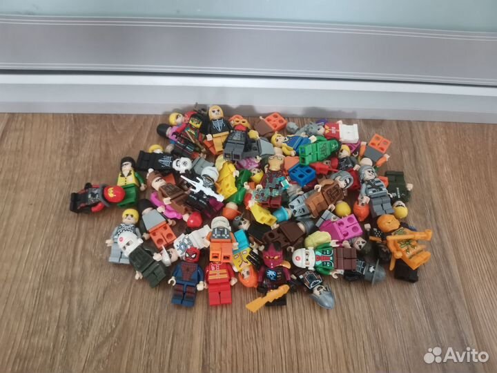 Lego минифигурки 50+ штук