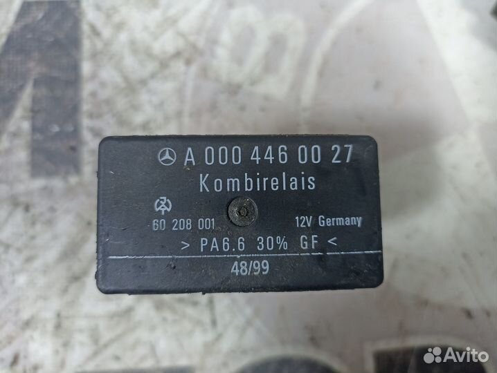 Реле обогрева заднего стекла Mercedes W638