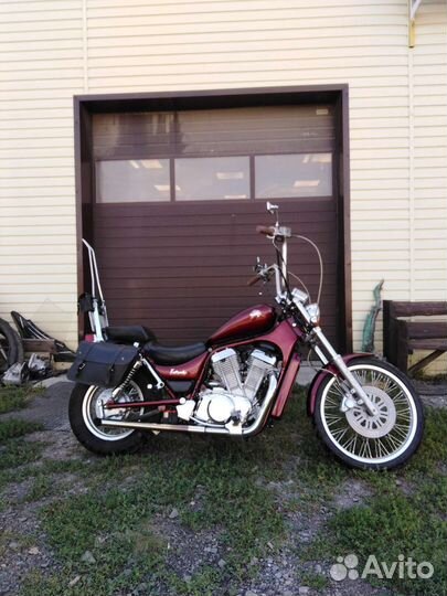 Suzuki intruder 400