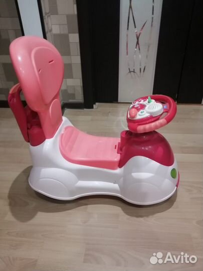 Машинка-каталка chicco