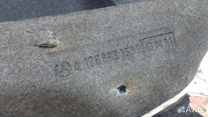 Обшивка багажника на Mercedes-Benz W126