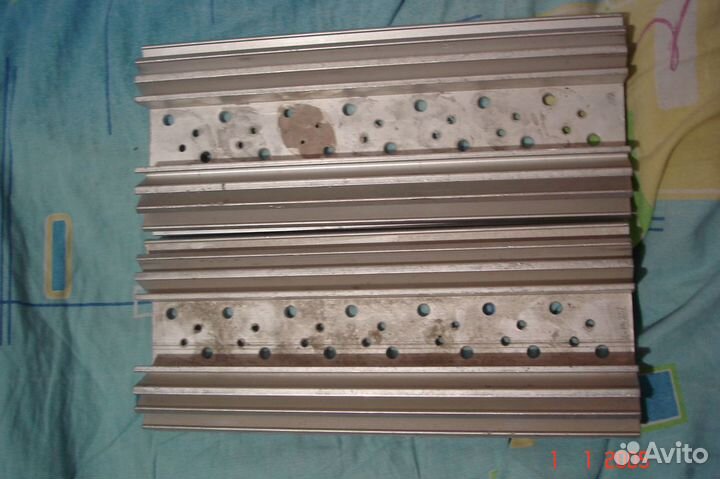 Радиаторы для усилителей,трансформаторы,кондёры