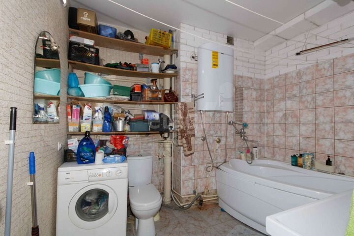 3-к. квартира, 80 м², 1/2 эт.