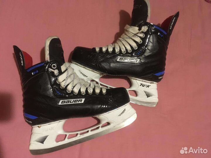 Коньки хоккейные