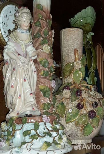 Антикварная ваза майолика ежевика